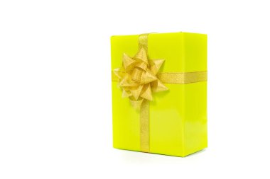 Beyaz arka planda neşeli noel hediyesinin yakın plan görüntüsü     