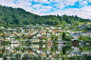 Dağlarda Avrupa mimarisi 