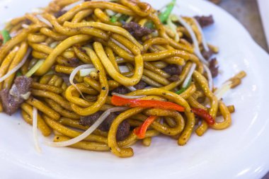 Kızarmış biftek. Çin yemeği.