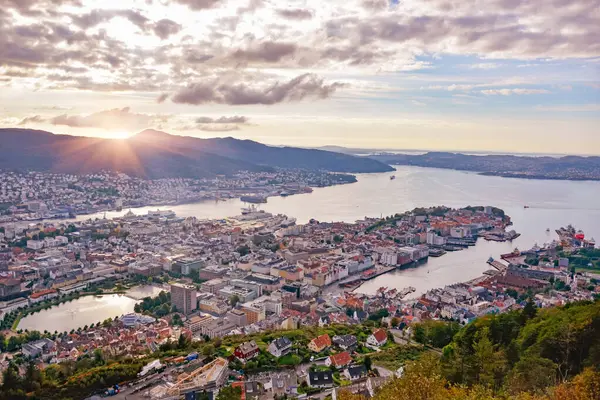 Dağlarda Avrupa mimarisi 