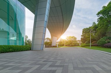 Modern mimari ve yol 