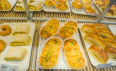 Pasta dükkanında farklı bir pasta var.