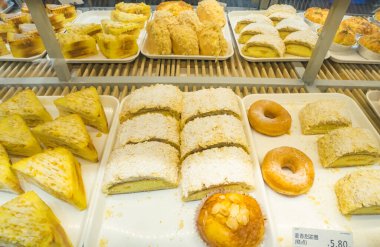 Pasta dükkanında farklı bir pasta var.