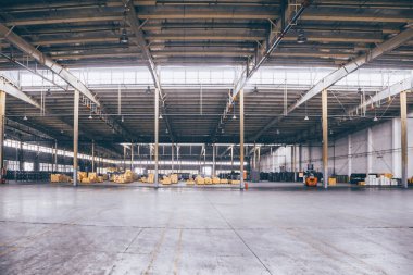 Mallı deponun iç görünümü 