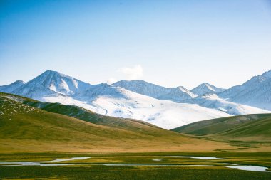 Dağların güzel manzarası, doğa manzarası.