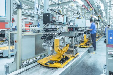 Bir araba imalat atölyesinde olay yeri