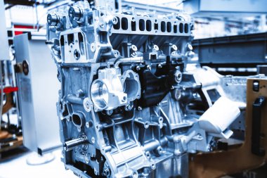 Bir araba imalat atölyesinde olay yeri