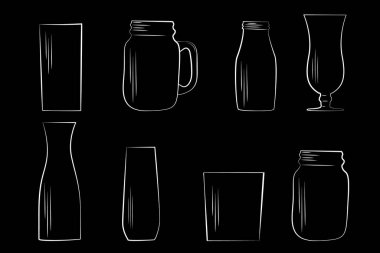 Siyah beyaz düzyazı bardakları.