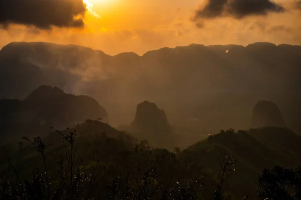 Beautiful Landscape Mountains Sunrise — Stock Photo, Image