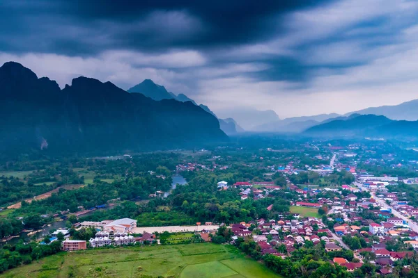 Sıcak Hava Balonu Vang Vieng Laos Taki Misty Dağı Nın — Stok fotoğraf