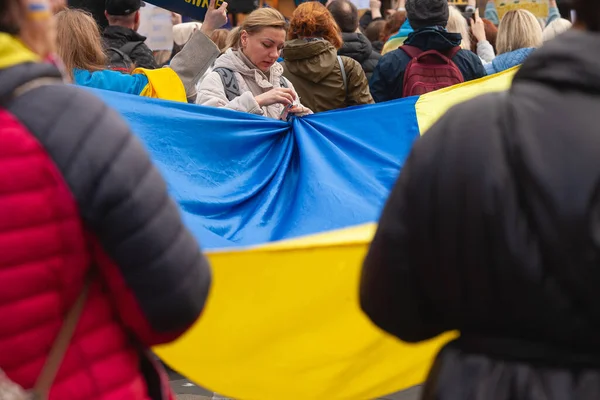 Dublin Dublin Írország Február 2023 Ukránok Támogatók Rally Oroszország Ukrajnai — Stock Fotó