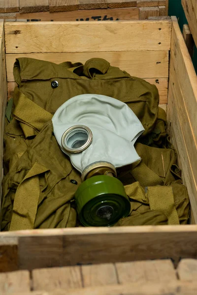 Soviet Gas Mask Wooden Box Warehouse Soviet Protective Equipment — Stock Photo, Image