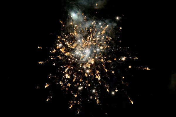 Kleurrijk Vuurwerk Aan Nachtelijke Hemel — Stockfoto