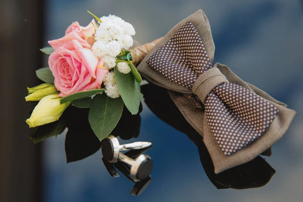 Set Groom Accessories Boutonniere Bow Tie Cufflinks Soft Focus — Stock Photo, Image