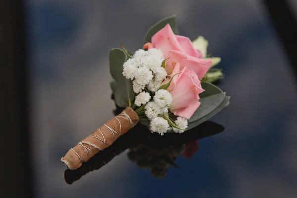 Elegant Wedding Boutonniere Fresh Flowers Soft Focus — Stock Photo, Image