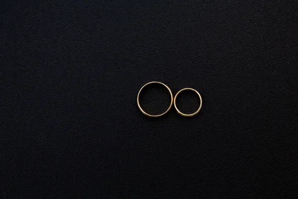Golden Wedding Rings Table Soft Focus — Stock Photo, Image