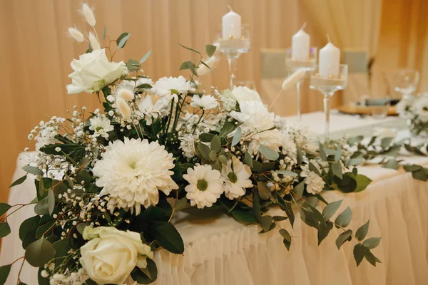 Beau Bouquet Sans Tendresse Sur Table Mariage Élégance Décor Mariage — Photo