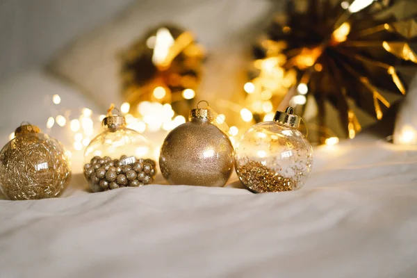 Composição Natal Bolas Douradas Natal Decorações Celebração Natal Conceito Ano — Fotografia de Stock