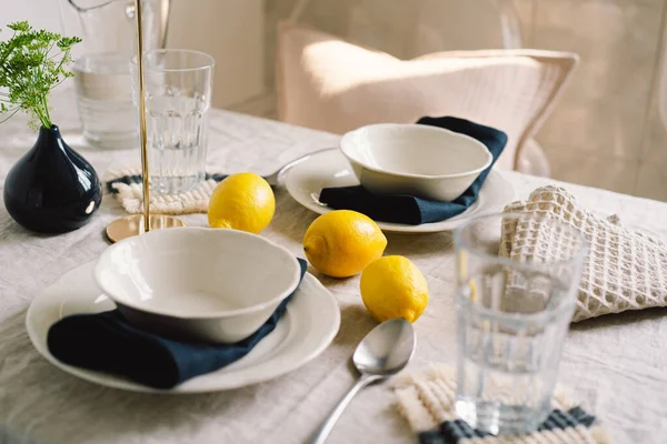 Vintage Table Setting Linen Napkins Yellow Lemons Decoration Table Close — Stok Foto