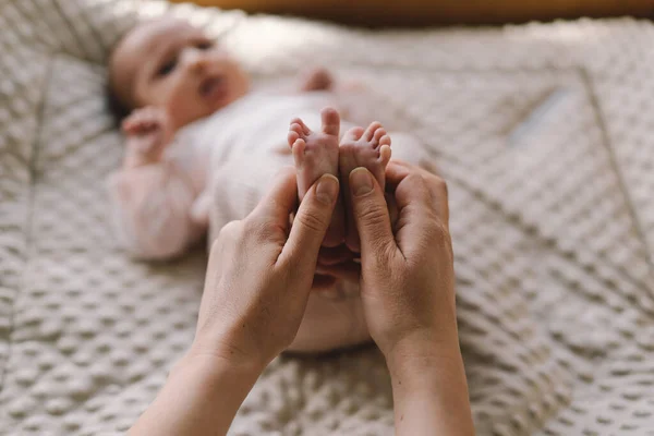 Mum Making Baby Massage Mother Massaging Infant Bare Foot Preventive — 图库照片