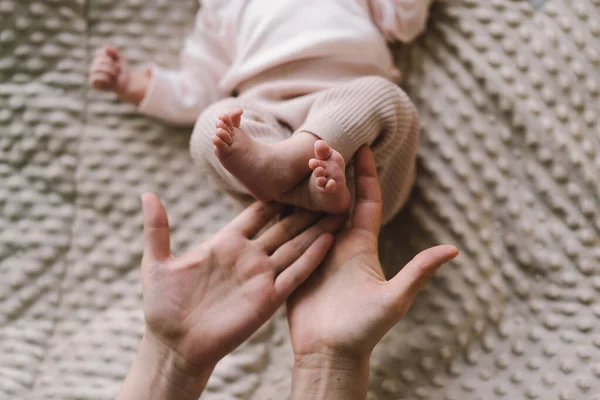 Mum Making Baby Massage Mother Massaging Infant Bare Foot Preventive — Stock Photo, Image