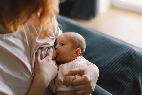 Newborn Baby Girl Sucking Milk Mothers Breast Portrait Mom Breastfeeding — 图库照片