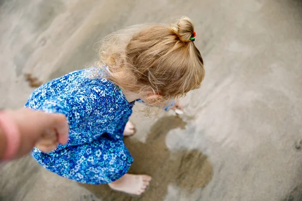 Little Cute Toddler Girl Ballybunion Surfer Beach Having Fun Playing — 图库照片