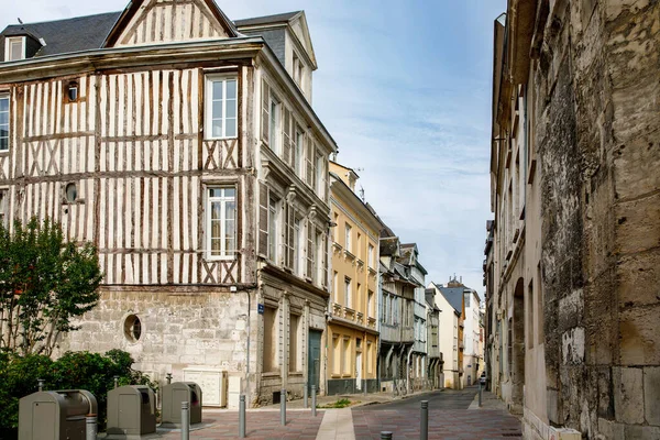 鲁昂的城市景观 法国北部塞纳河畔的鲁昂 上诺曼底地区的首府和历史名城诺曼底 — 图库照片