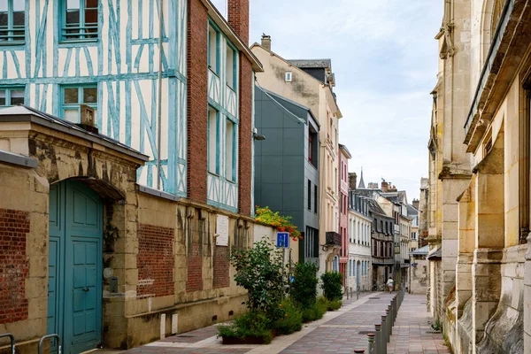 鲁昂的城市景观 法国北部塞纳河畔的鲁昂 上诺曼底地区的首府和历史名城诺曼底 — 图库照片
