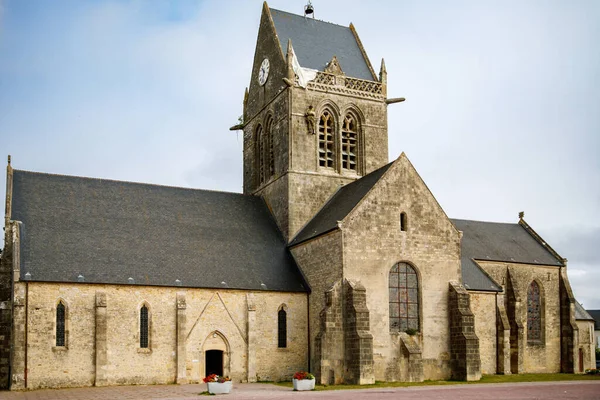 Den Historiska Kyrkan Sainte Mere Eglise Normandie Frankrike — Stockfoto