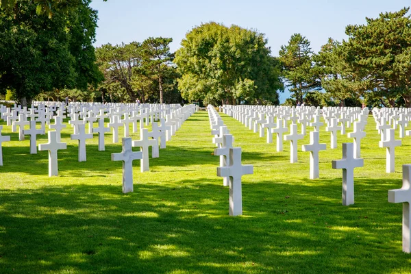 Solemn Beauty Normandys American Cemetery Honoring Brave Soldiers Who Sacrificed — Stock Photo, Image