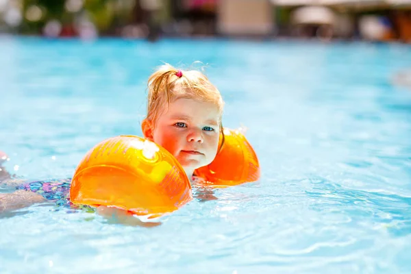 Little Toddler Girl Protective Swimmies Playing Outdoor Swimming Pool Sunset — Stock Photo, Image