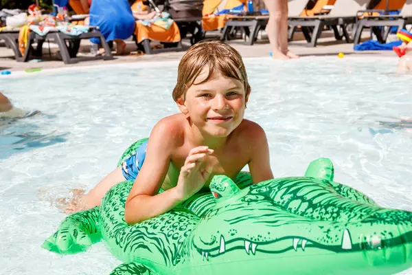 Portrait Happy Little Kid Boy Pool Having Fun Family Vacations — Stock Photo, Image