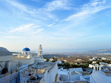 Santorini 'nin panoramik manzarası, Cyclades Adası, Yunanistan. Güzel Oia Köyü