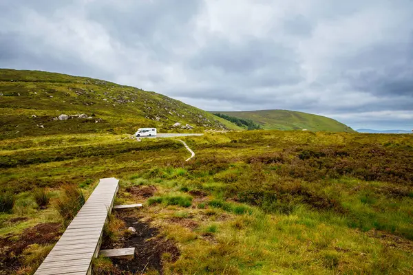 Ειδυλλιακή Θέα Στην Κοιλάδα Γκλάαλαφ Κομητεία Γουίκλοου Ιρλανδία Βουνά Λίμνες — Φωτογραφία Αρχείου