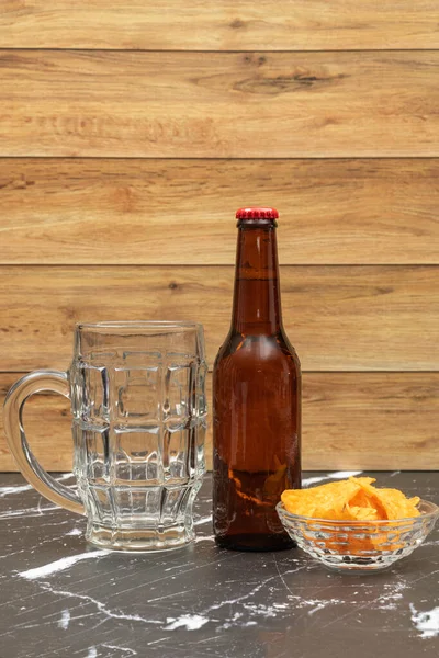 Botella Cerveza Con Vidrio Para Cerveza — Foto de Stock