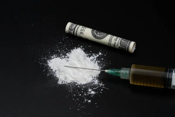 Cocaína Otras Drogas Ilegales Polvo Blanco Jeringa Aislada Sobre Fondo —  Fotos de Stock