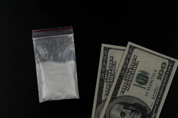 Kokain Vagy Más Illegális Kábítószerek Fehér Por Fecskendő Izolált Fekete — Stock Fotó