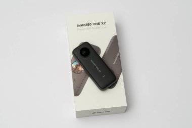 Bogota Kolombiya, Temmuz 2022, Insta360 Bir X2, 360 Kamera 4K HDR