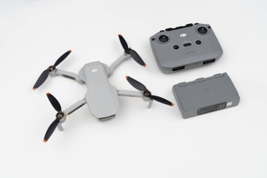 DJI Mini 2, DJI şirketi DJI Mavic Mini 2 tarafından fırlatılan en küçük İHA, sadece 249 g ağırlığında bir İHA.