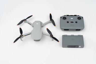 DJI Mini 2, DJI şirketi DJI Mavic Mini 2 tarafından fırlatılan en küçük İHA, sadece 249 g ağırlığında bir İHA.