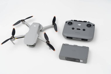 DJI Mini 2, DJI şirketi DJI Mavic Mini 2 tarafından fırlatılan en küçük İHA, sadece 249 g ağırlığında bir İHA.