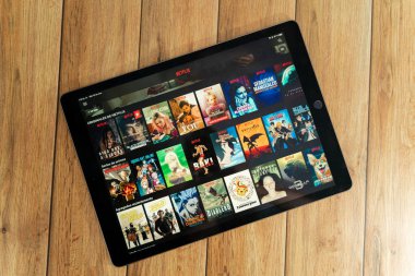 ipad Pro12.9 Netflix, Netflix, Netflix ve Tv serilerinin küresel sağlayıcısıdır..