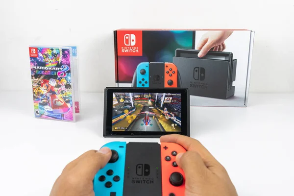 Jouer Mario Kart Deluxe Dans Nintendo Switch — Photo