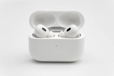 Apple AirPods Pro 2. nesil kablosuz kulaklık şarj çantası, Bogota, 