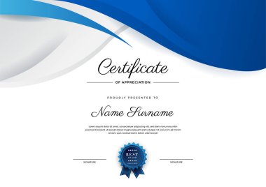 Modern zarif mavi ve siyah diploma şablonu. Lüks rozetli ve modern hat şablonlu başarı sertifikası. Ödül, iş ve eğitim ihtiyaçları için