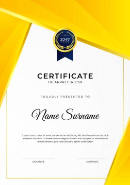 Başarı belgesi. Altın rozetli turuncu şablon tasarımı. İş, ödül, onur ve okul için sınır.