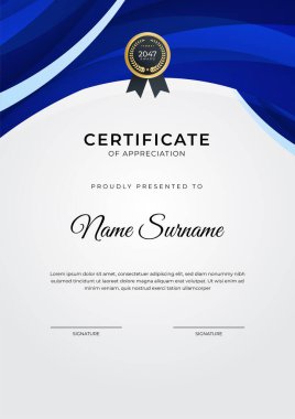 Başarı sertifikası. Altın rozetli mavi şablon tasarımı ve iş, ödül, onur ve okul sınırı.