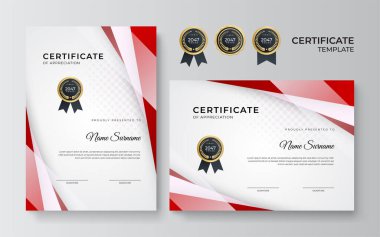 İş dünyası için modern kırmızı ve altın sertifika tasarımı ve altın rozetli başarı ödülü