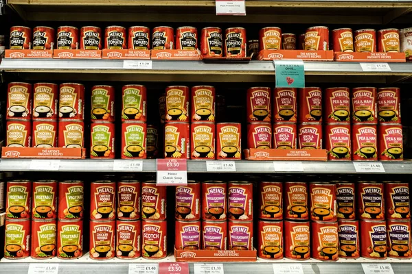 Epsom Surrey Londra Regno Unito Novembre 2022 Tin Nourishing Heinz — Foto Stock